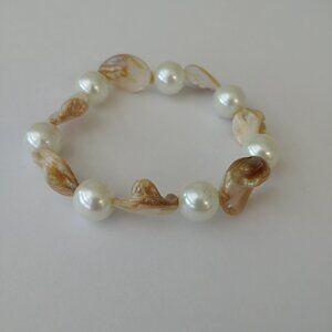 Pearl and shell white cream and tan bracelet with elastic